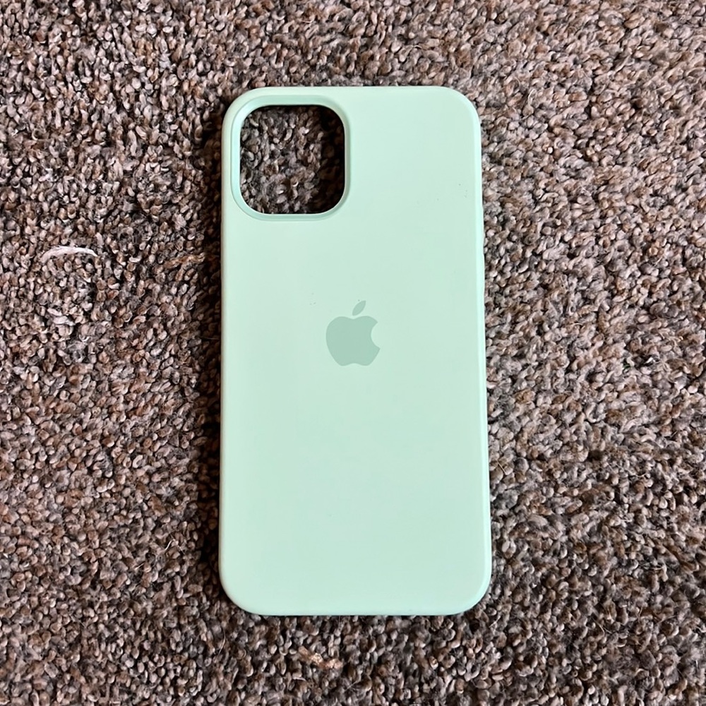 Apple iPhone 12 phone case mint green